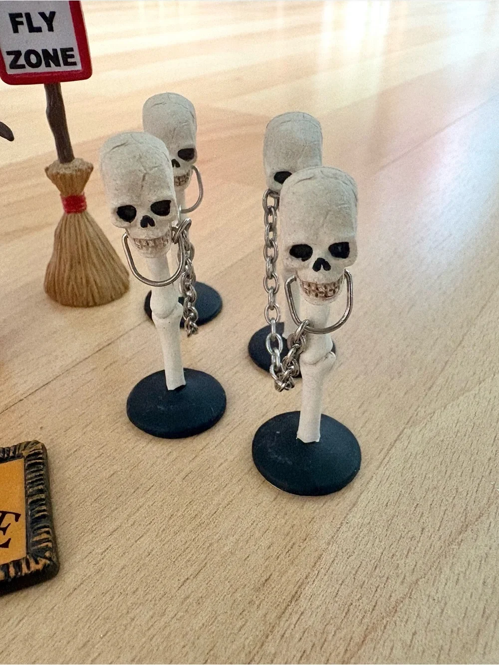 Department 56 Halloween Village Accessories Decorating Set Pumpkin Skulls Broom
